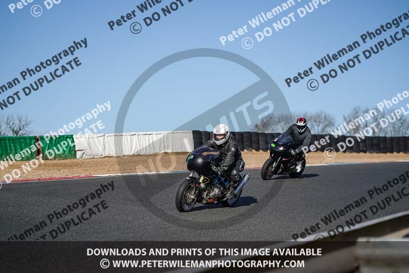 enduro digital images;event digital images;eventdigitalimages;mallory park;mallory park photographs;mallory park trackday;mallory park trackday photographs;no limits trackdays;peter wileman photography;racing digital images;trackday digital images;trackday photos